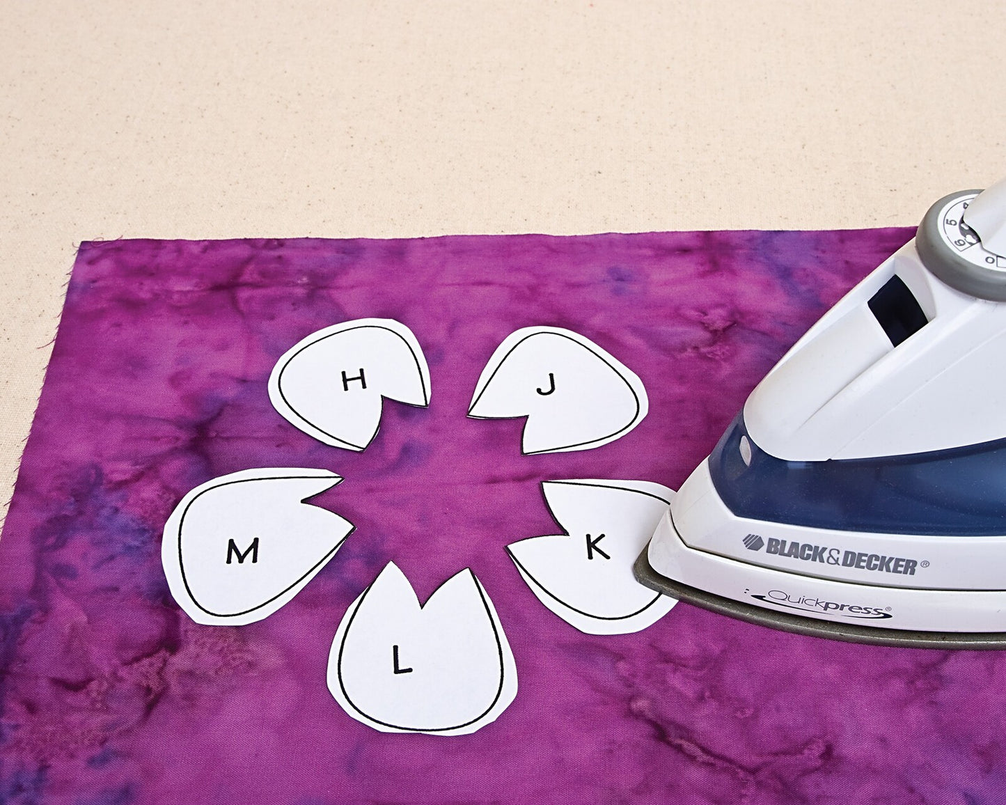 Wash-Away Applique Sheets sewing and quilting product