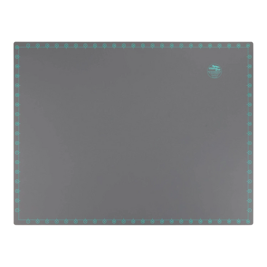 Creative Grids Self-Healing Grid-Free Rotary Cutting Mat 18in x 24in