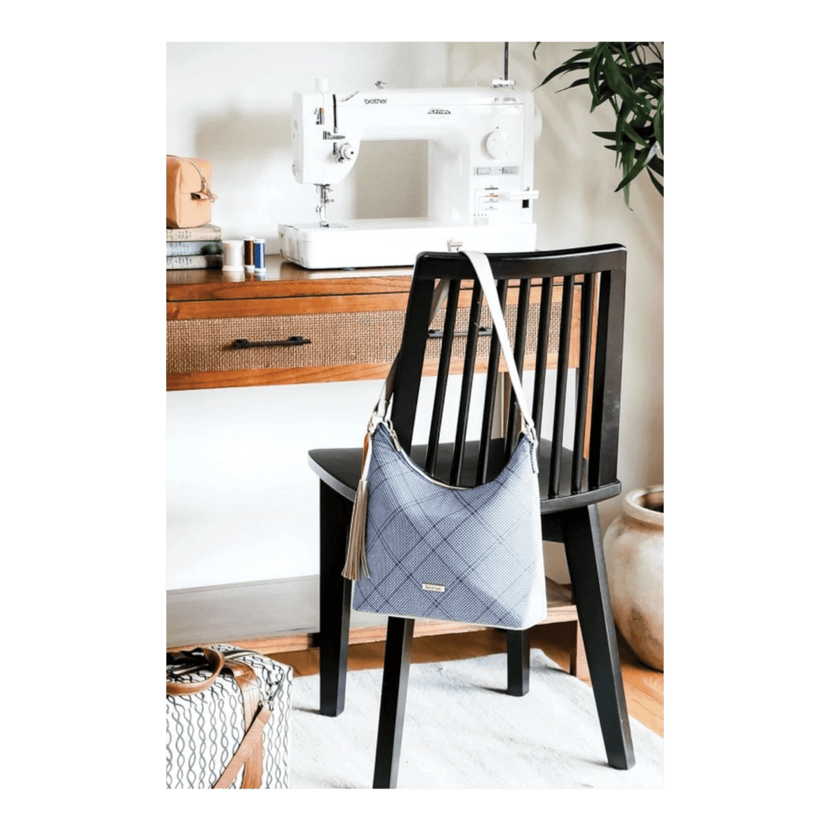 Essential Bag Making Reference Tool Book - Everything Fabric
