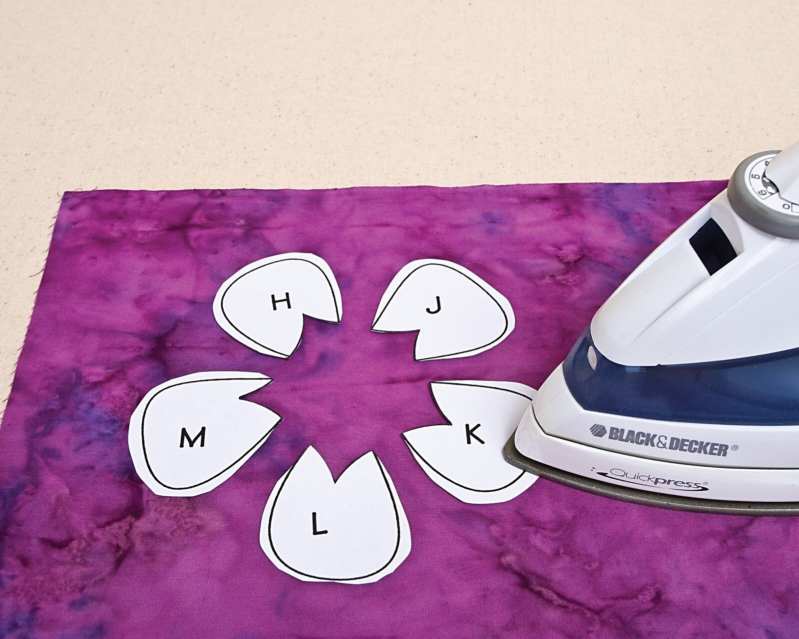 Wash-Away Applique Sheets sewing and quilting product