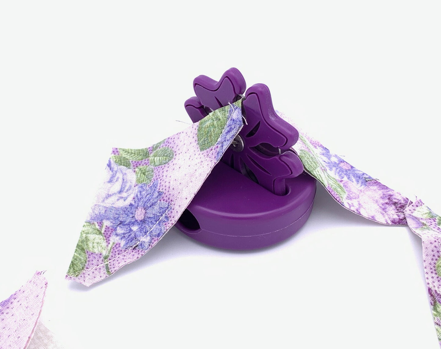 BladeSaver Thread Cutter PURPLE , piecing and stitching