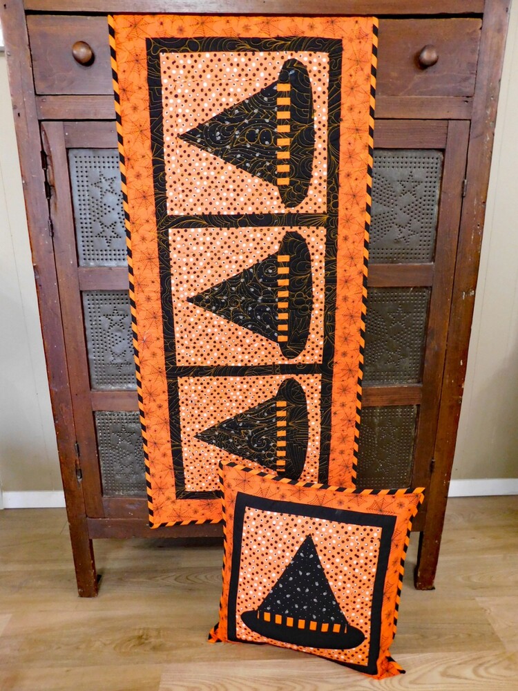 Which Witch? Runner and Pillow Pattern , quilting and craft projects
