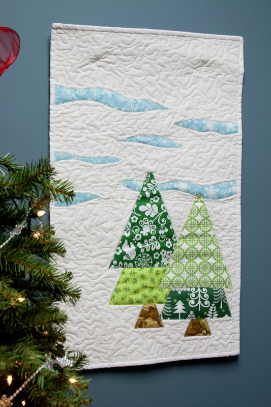 Winter Wonderland Wall Hanging Pattern , quilting and craft projects