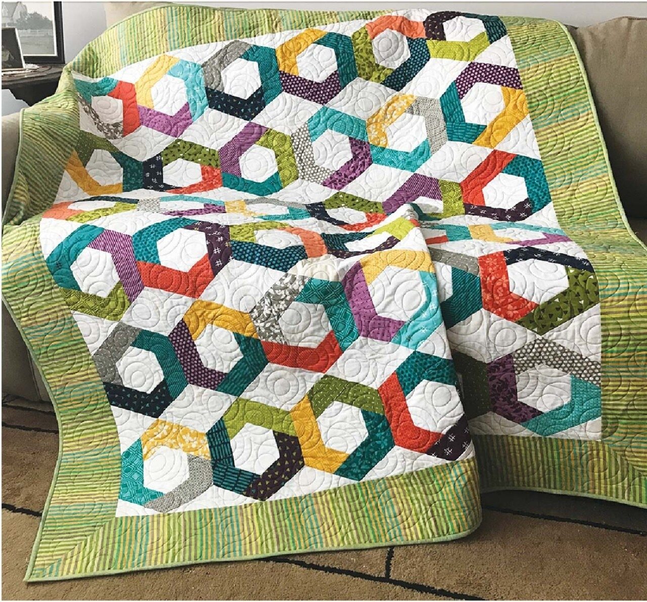 Hexies Go Round Quilt Pattern , quilting and craft projects