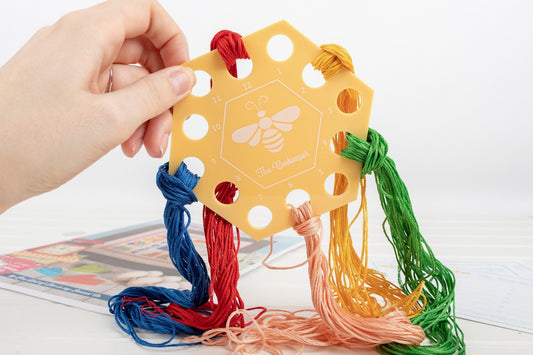 The Beekeeper Thread Minder and Thread Guide Set , piecing and stitching