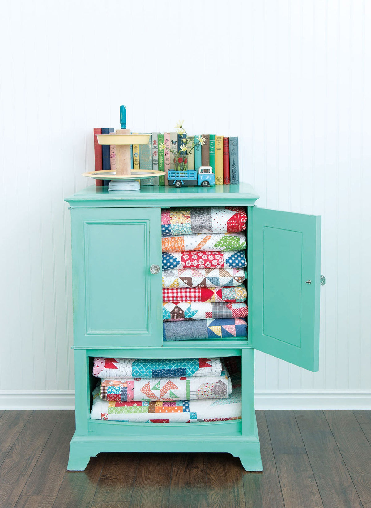 Farm Girl Vintage by Lori Holt – quilt storage and display inspiration