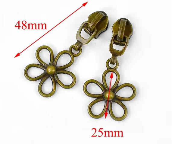 Antique Flower Zipper Pull #5 for bag making and sewing projects