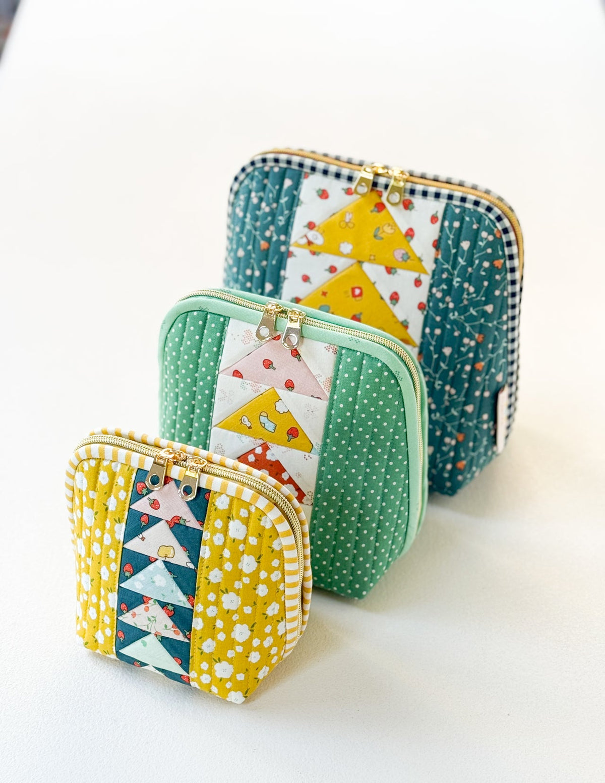 Flying Geese Pouch Trio Bag Pattern – project example 1