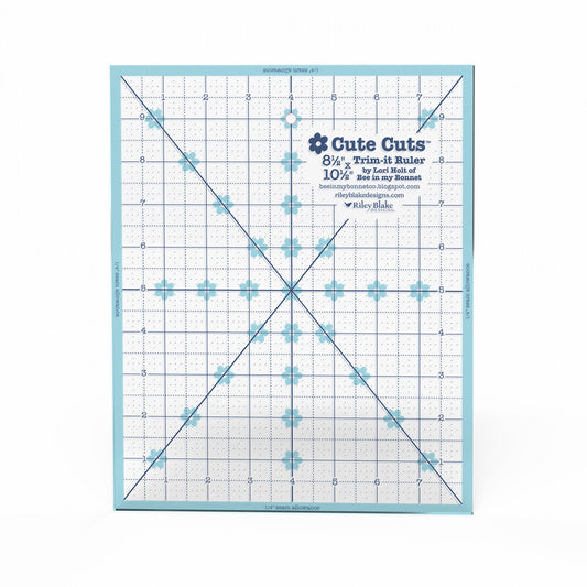 Lori Holt Cute Cuts Trim-it Ruler 216 mm x 267 mm for precise cutting, marking and patchwork