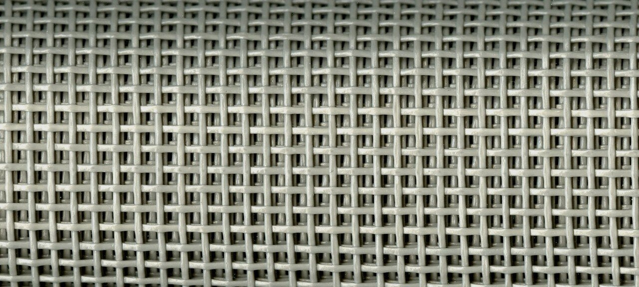 Vinyl Mesh - Black (36 x 457 mm) for bag making, sewing and craft projects