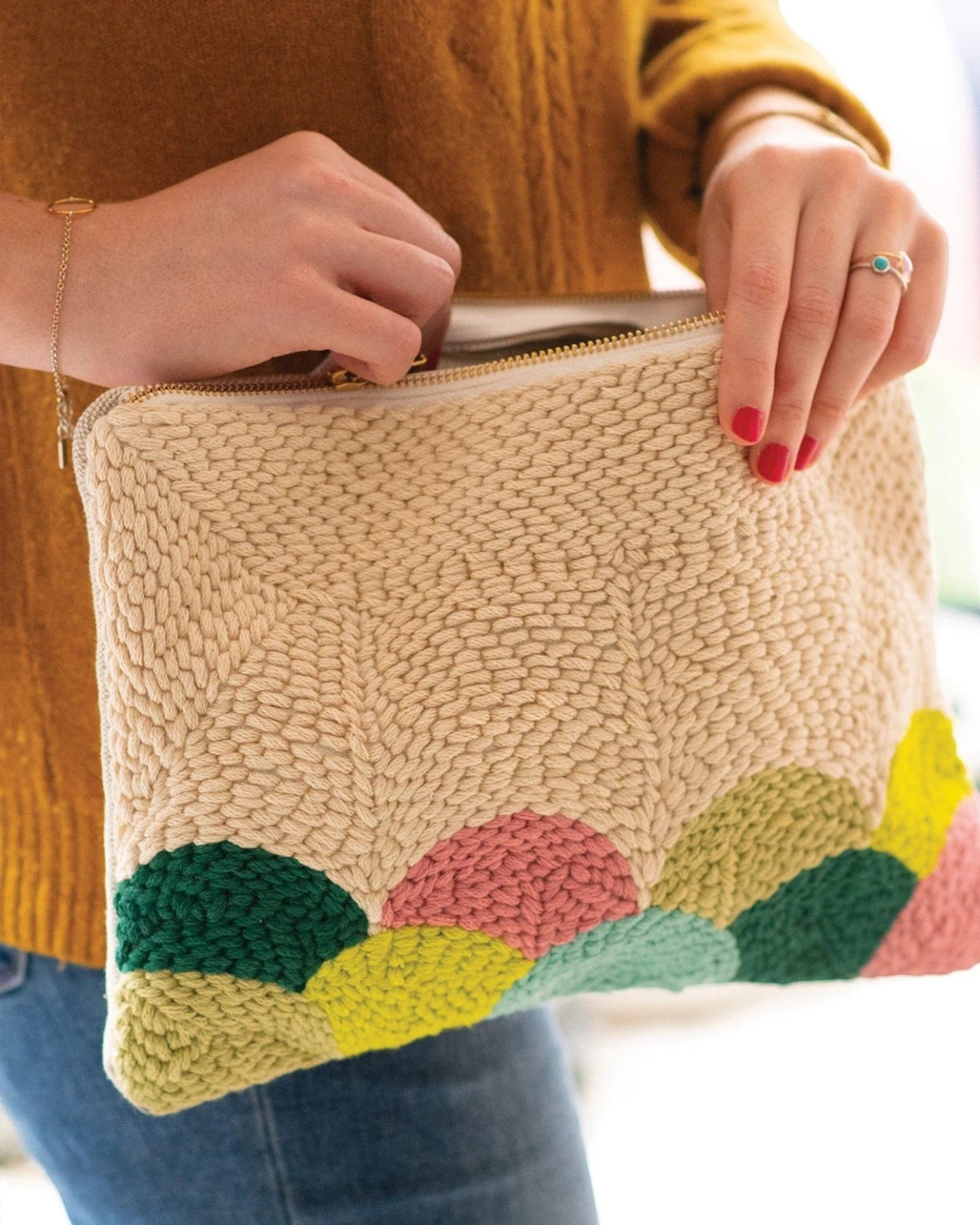 Beginner's Guide to Punch Needle Projects - Everything Fabric