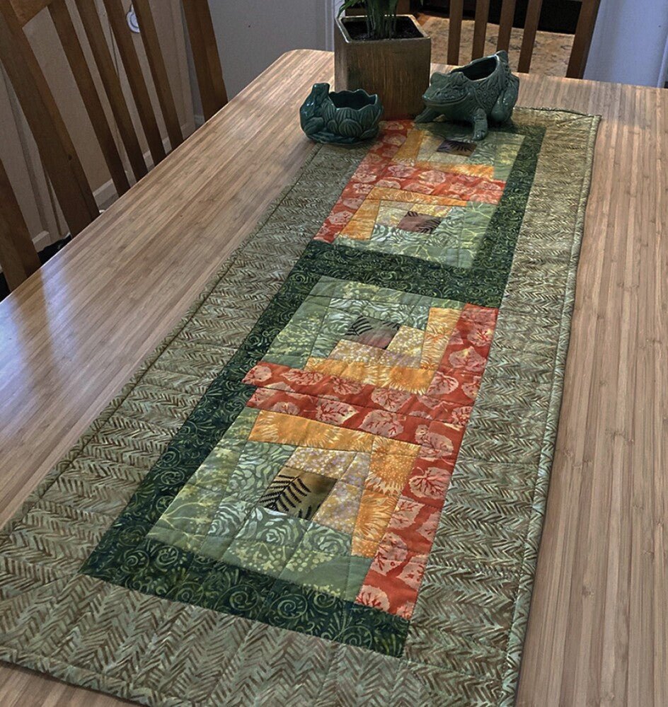 Garden Table Runner Pattern - Everything Fabric