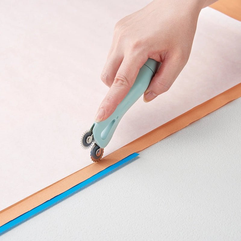 Grip Fit Triple Tracing Wheel - Everything Fabric