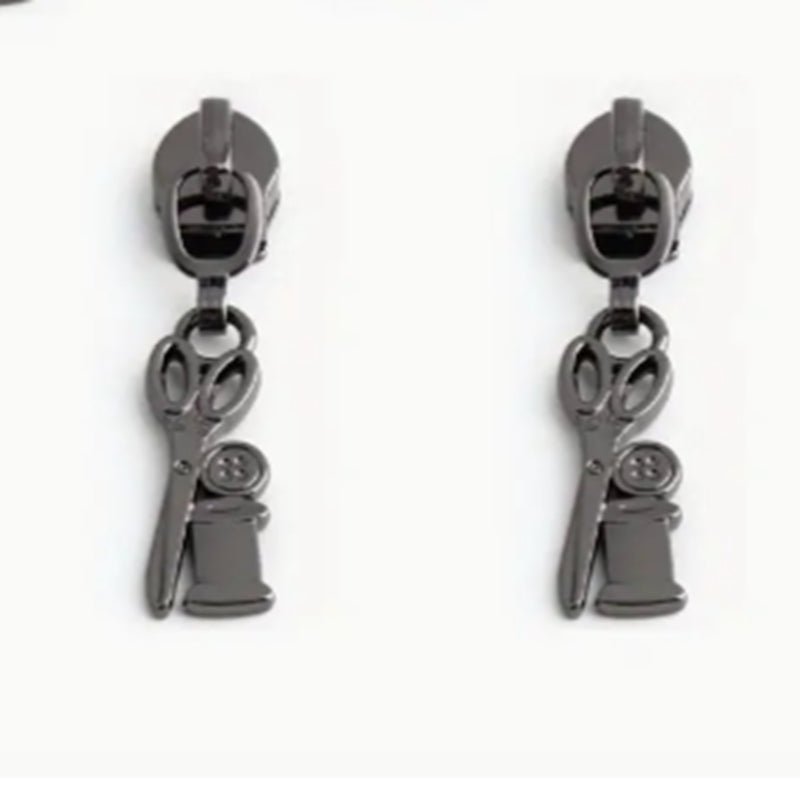 Gunmetal Scissor Thread Zipper Pull 5 - Everything Fabric
