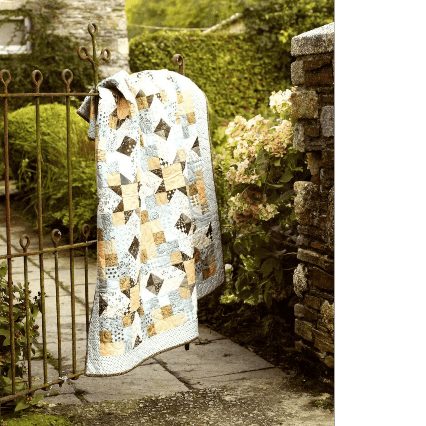 Jelly Roll Sampler Quilts Book - Everything Fabric