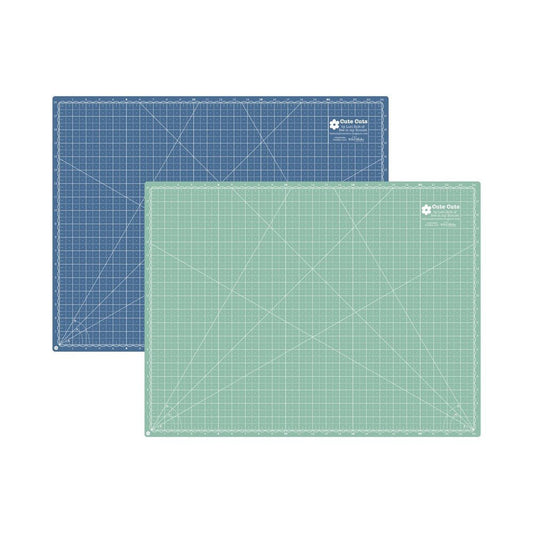 Lori Holt Cute Cuts™ Cutting Mat 18in x 24in – Reversible Self-Healing Quilting Mat - Everything Fabric