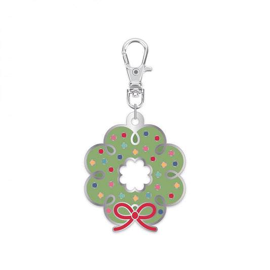 Lori Holt Enamel Happy Charm - Wreath - Everything Fabric
