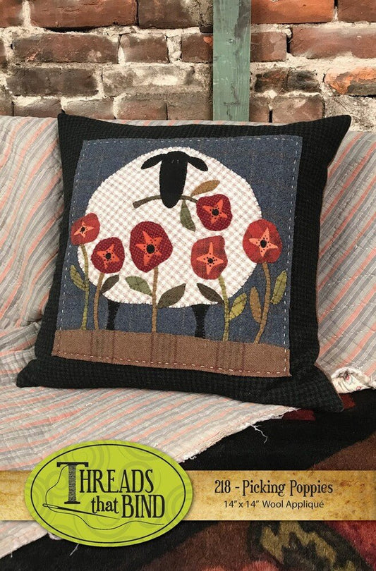Picking Poppies Pillow Pattern - Everything Fabric