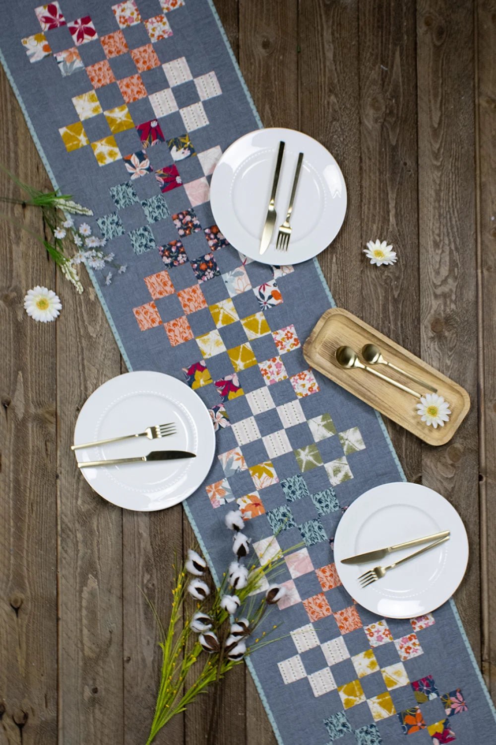 Plus One Table Runner Pattern - Everything Fabric