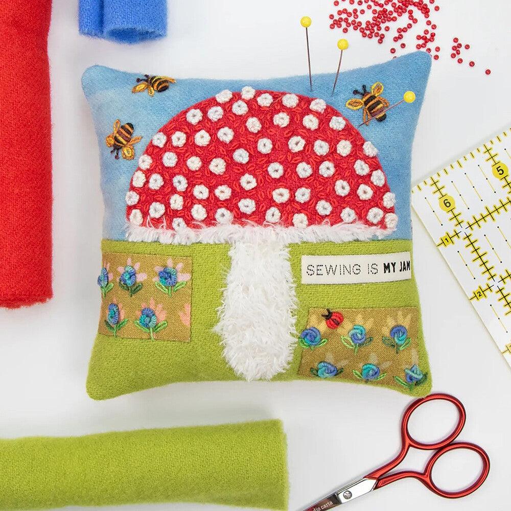 Truffle Duffel Book - Sue Spargo - Everything Fabric